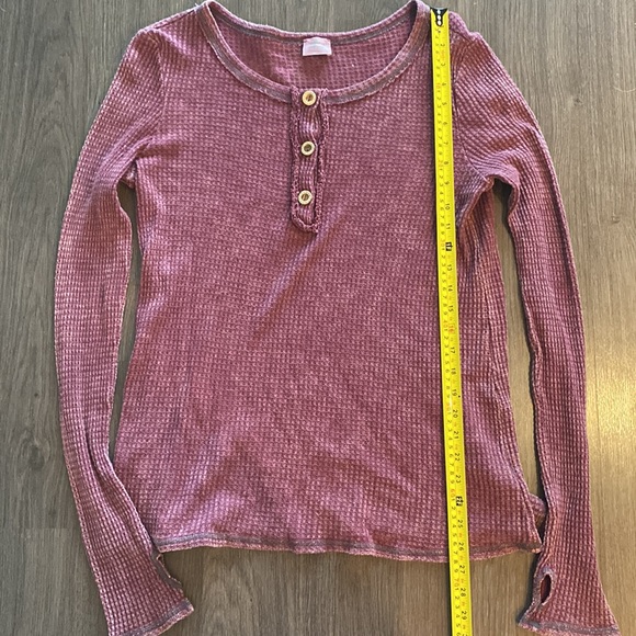 Mindy Mae’s Market Waffle Tee - Picture 4 of 6